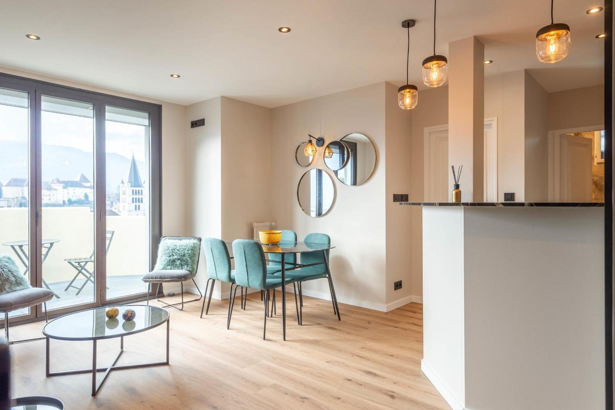 Le Beau Marcy - Contemporary City Centre Flat آنسي المظهر الخارجي الصورة